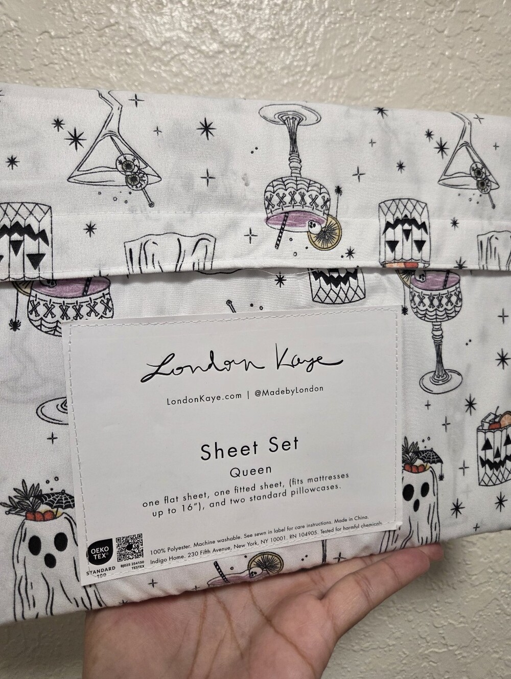 Queen Halloween Mixed Cocktails  Print Sheet Set 100% Cotton - Picture 2 of 2